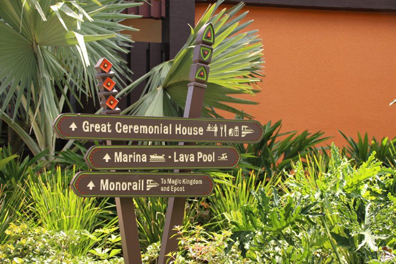 Tour around Disney's Polynesian Village Resort