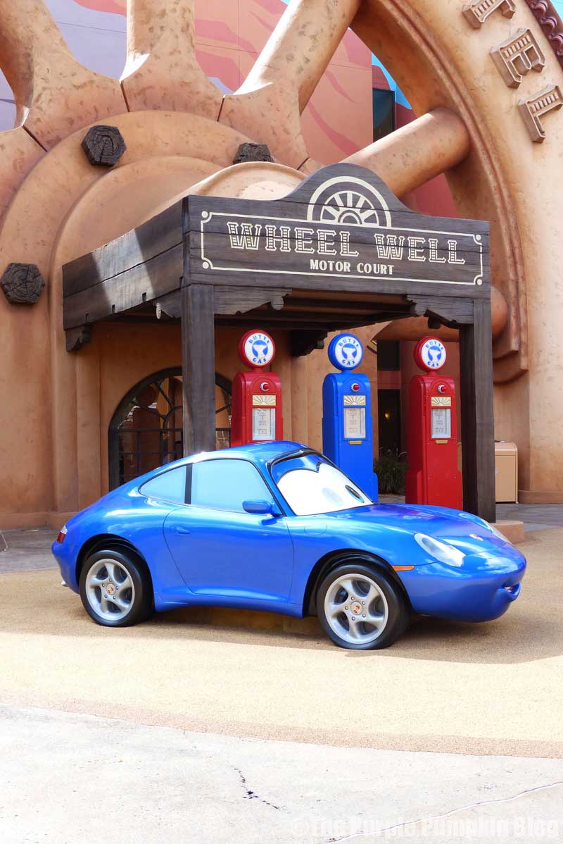 Disney's Art of Animation Resort - Cars Courtyard - Sally Carrera Model