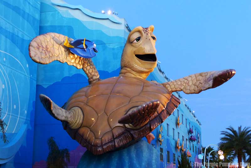 Disney's Art of Animation Resort - Finding Nemo Courtyard - Crush Statue