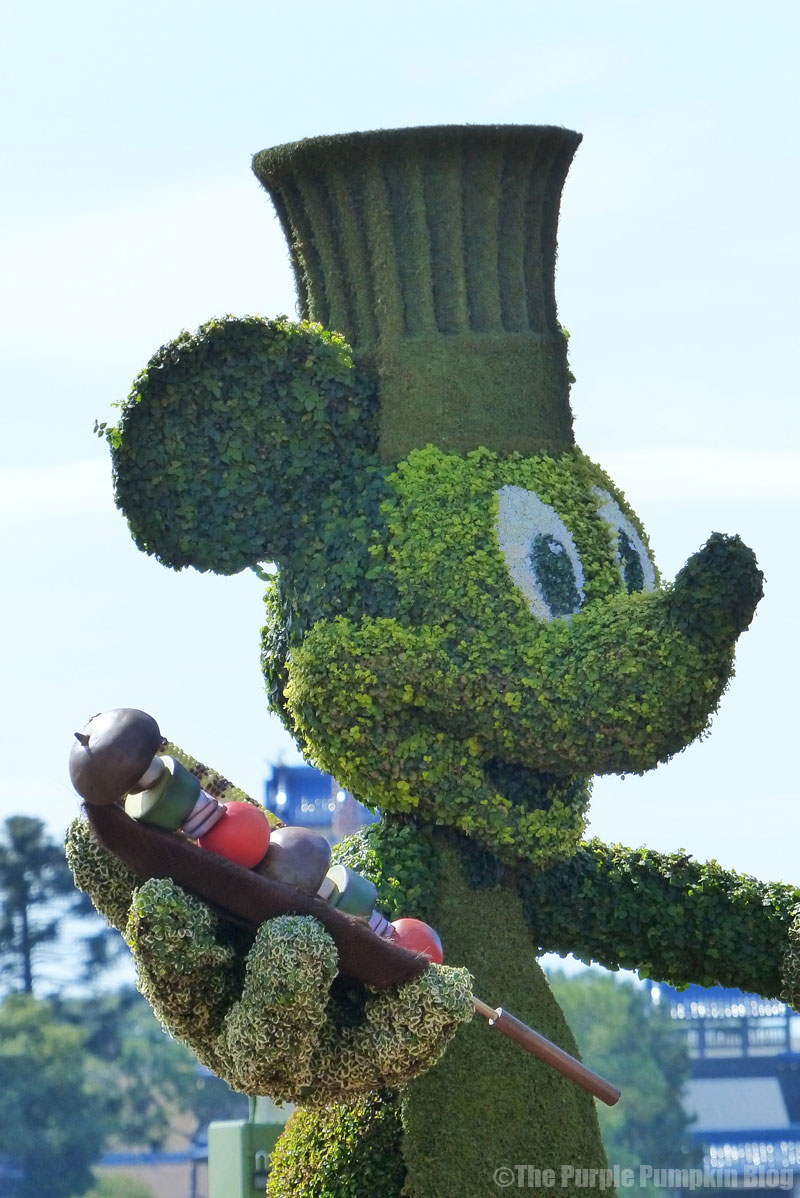 Epcot Food & Wine Festival 2015 - Mickey Mouse Topiary