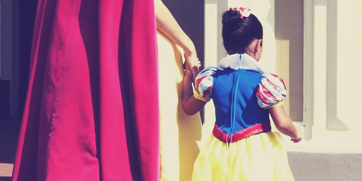 Snow White + Little Snow White at Magic Kingdom