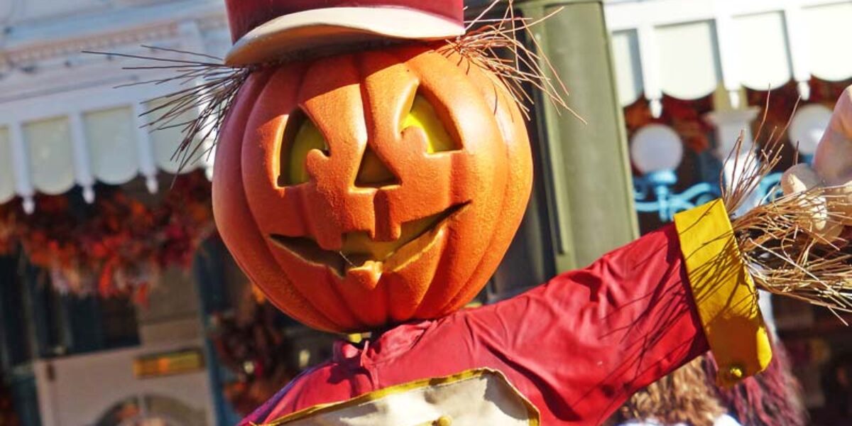 Magic Kingdom - Halloween Decorations