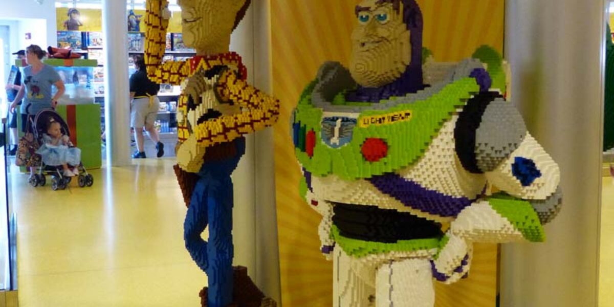 LEGO Store - Disney Springs